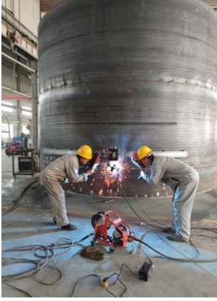 Little Gecko welding carriage production line